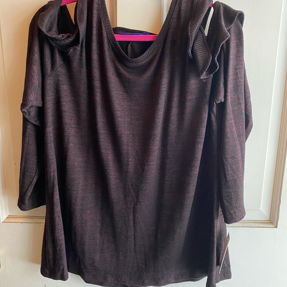 Cold shoulder long sleeve top